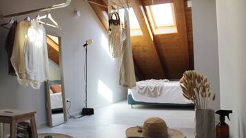 Attico Deluxe, 2 camere da letto, 2 bagni | 1 camera, biancheria da letto di alta qualità, copriletto in piuma