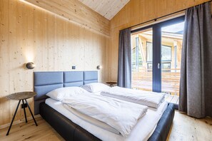4 bedrooms, free WiFi, bed sheets