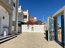 Fachada de la propiedad