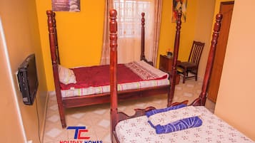 Talo | 3 makuuhuonetta, silitysrauta/-lauta, ilmainen Wi-Fi, vuodevaatteet