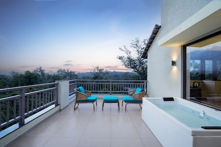 1 bedroom, Egyptian cotton sheets, premium bedding, pillowtop beds