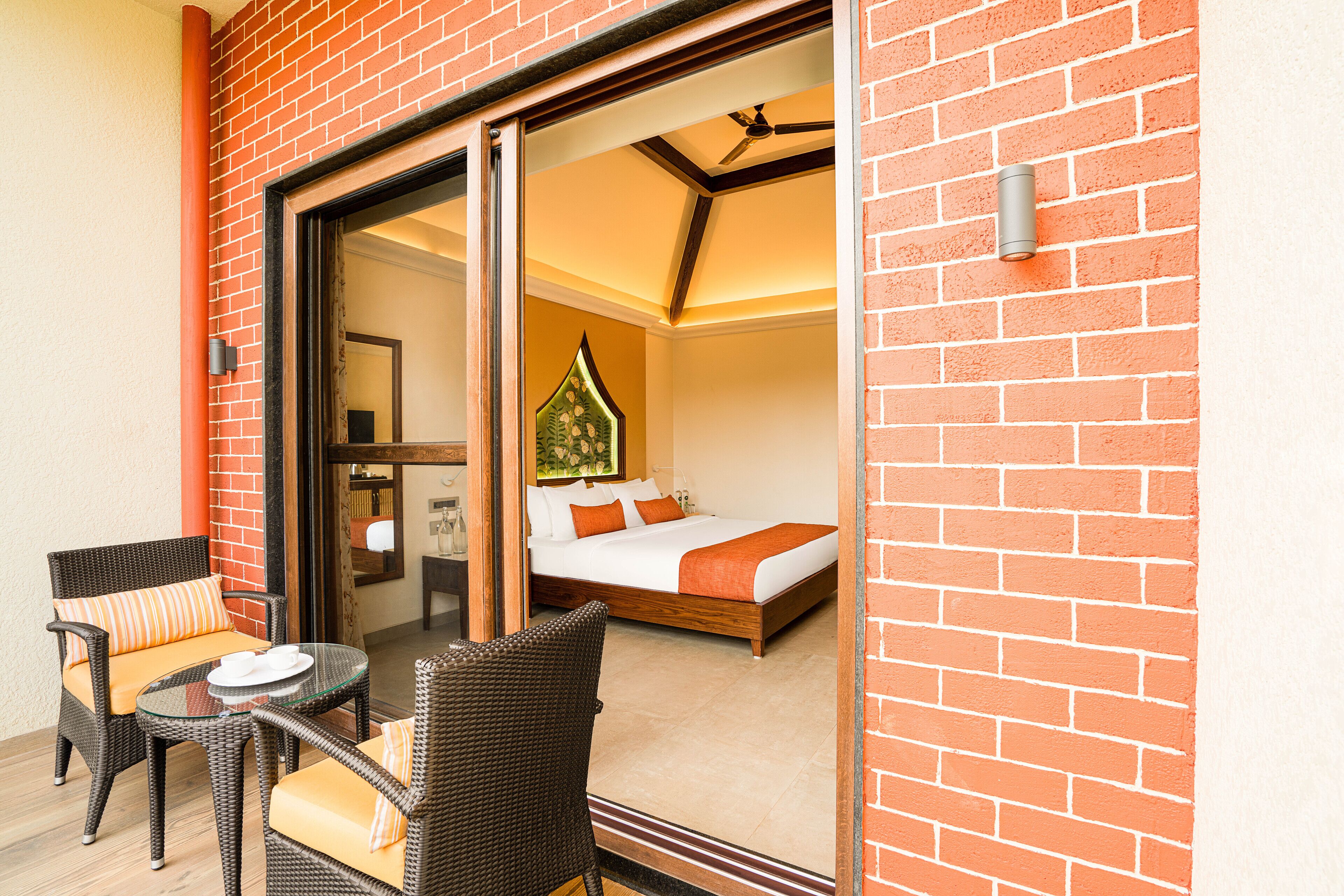 Egyptian cotton sheets, premium bedding, pillow-top beds, desk