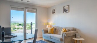 1BR Apt Near Heathrow By Tempstay