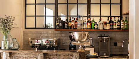 Bar (en la propiedad)