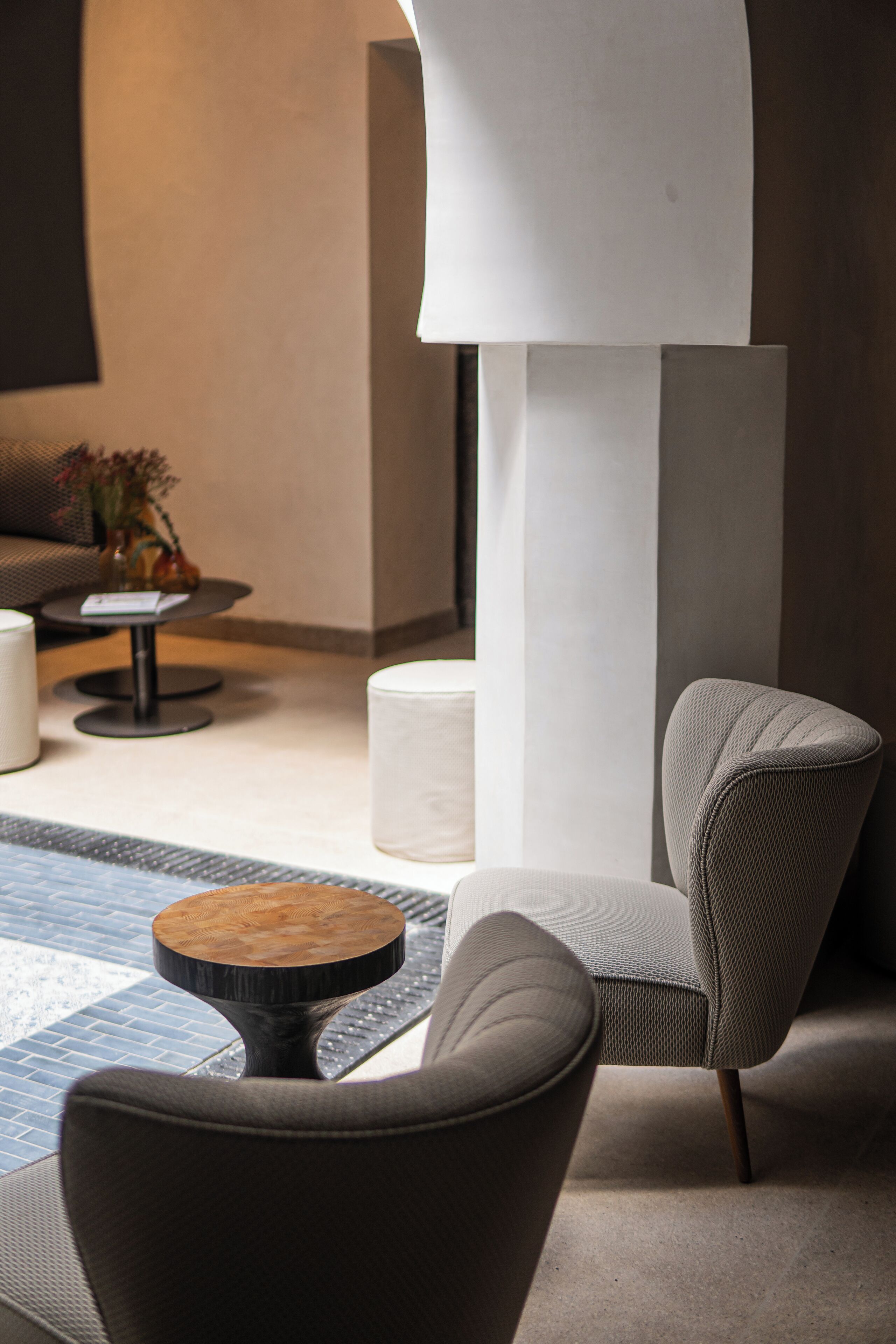 Coin salon dans le hall