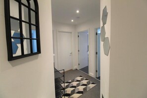 Interior - ABBA Views (London)