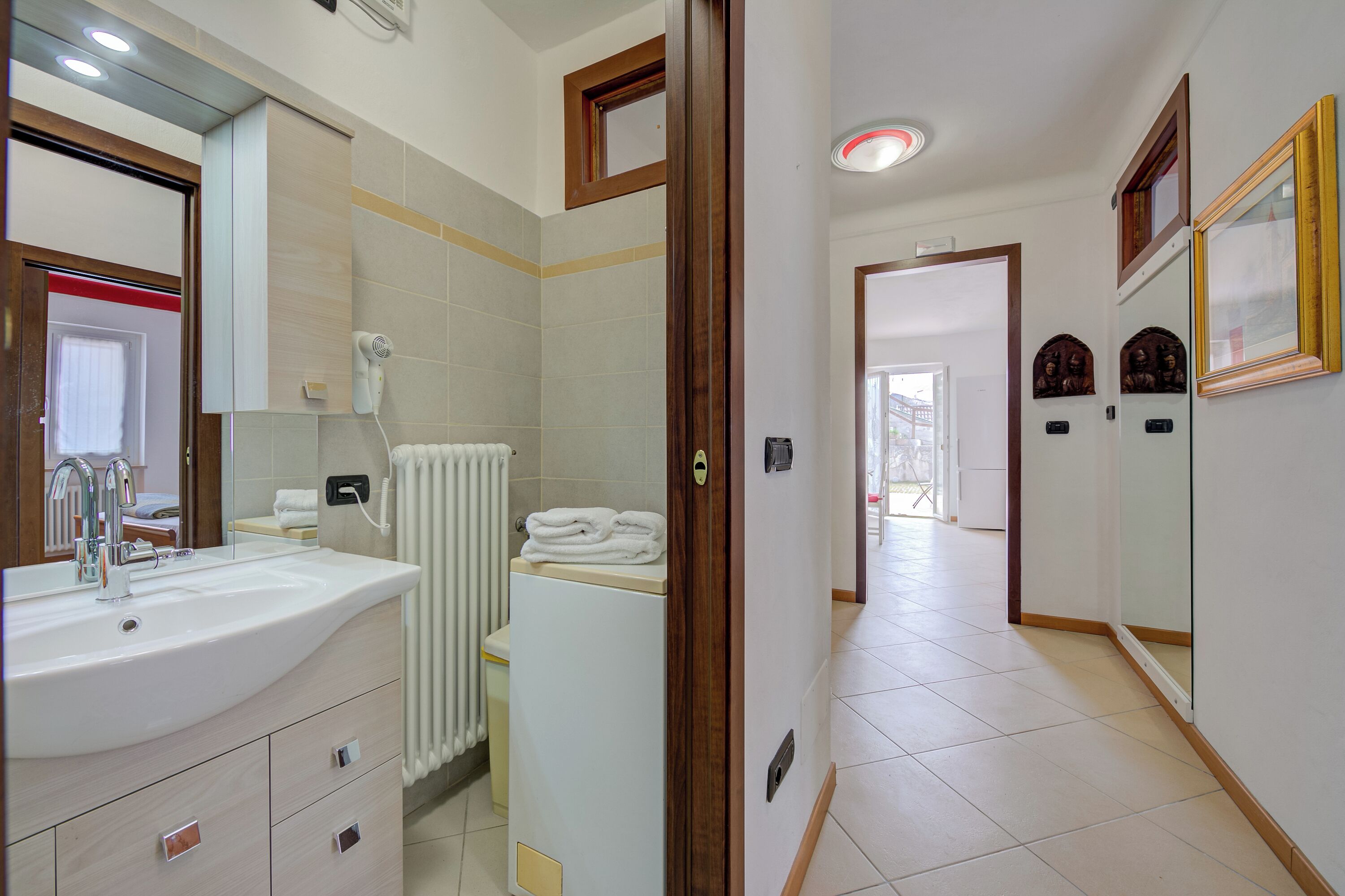 Family House, Multiple Bedrooms, Mountainside (Il Giardino In Montagna Family) | Bathroom | Shower, hair dryer, bidet, towels