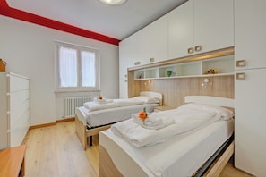 Familie huis, 2 slaapkamers, magnetron, uitzicht op gebergte (Il Giardino In Montagna Family) | 2 slaapkamers, wifi