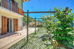 Property grounds - Il Giardino In Montagna Family Friendly (Tenno)