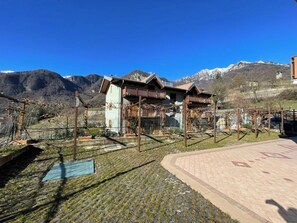 Family House, Multiple Bedrooms, Mountainside (Il Giardino In Montagna Family) | Property grounds - Il Giardino In Montagna Family Friendly (Tenno)