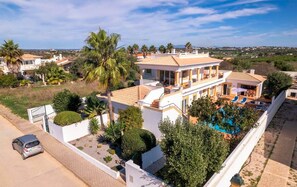 Casa, várias camas | Fachada