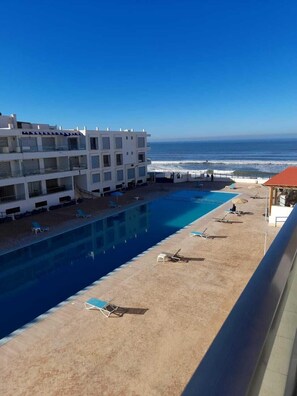 Departamento, 2 habitaciones, vista a la alberca | Wifi gratis y ropa de cama 