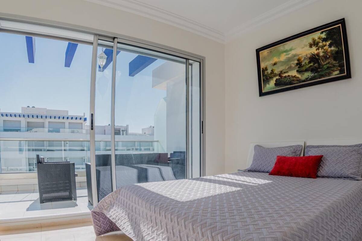 Wifi gratis y ropa de cama 