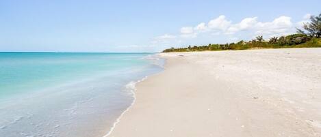 House, 3 Bedrooms | Beach