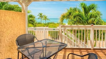 Townhome, 4 Bedrooms | Property grounds