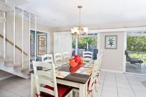 ハウス 4 ベッドルーム | レストラン