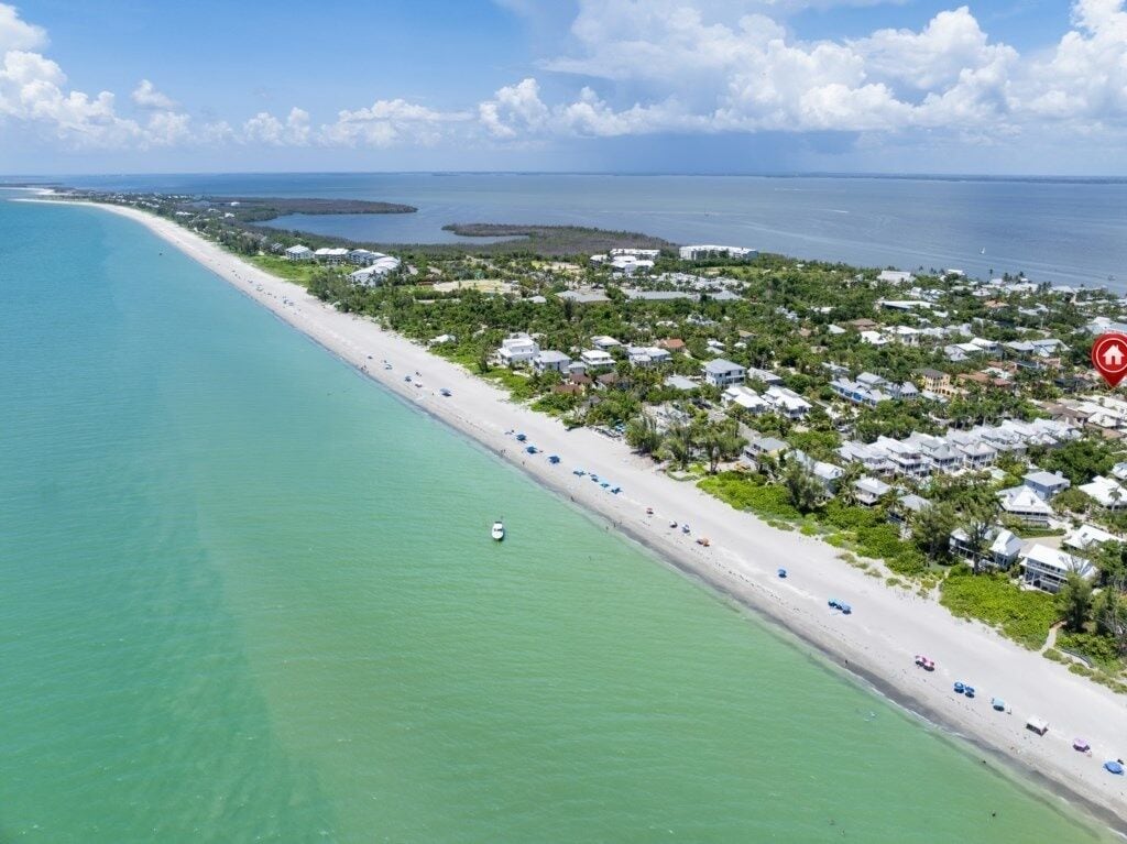 House, Multiple Bedrooms | Beach