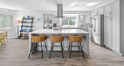 Osprey House 4 Bedroom Home by RedAwning