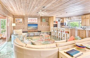 House, 4 Bedrooms | Living area - Baybarlyn 4 Bedroom Home by RedAwning (Captiva)