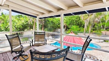 House, 4 Bedrooms | Property grounds