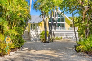 House, 4 Bedrooms | Exterior - Amarelo Sol 4 Bedroom Home by RedAwning (Captiva)