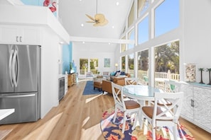 House, 4 Bedrooms | Interior