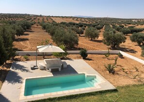 Pool - Cheerful 2-bedroom Villa With Pool (Nasrallah)