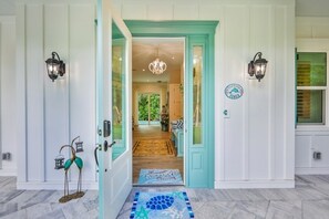 하우스, 침실 4개 | 외부 세부 사진