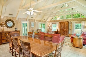 House, 4 Bedrooms | Dining