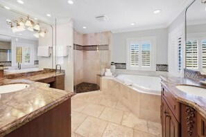 House, 5 Bedrooms | Bathroom - Villa Del Mar 5 Bedroom Home by RedAwning (Captiva)