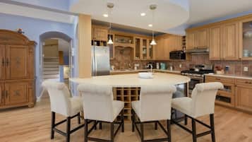 Maison, 5 chambres | Cuisine privée