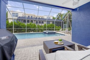 Pool - Bella Vita 5 Bedroom Home by RedAwning (Captiva)