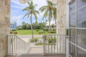 Property grounds - Bella Vita 5 Bedroom Home by RedAwning (Captiva)