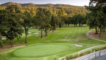 House, 4 Bedrooms | Golf