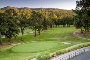 House, 4 Bedrooms | Golf