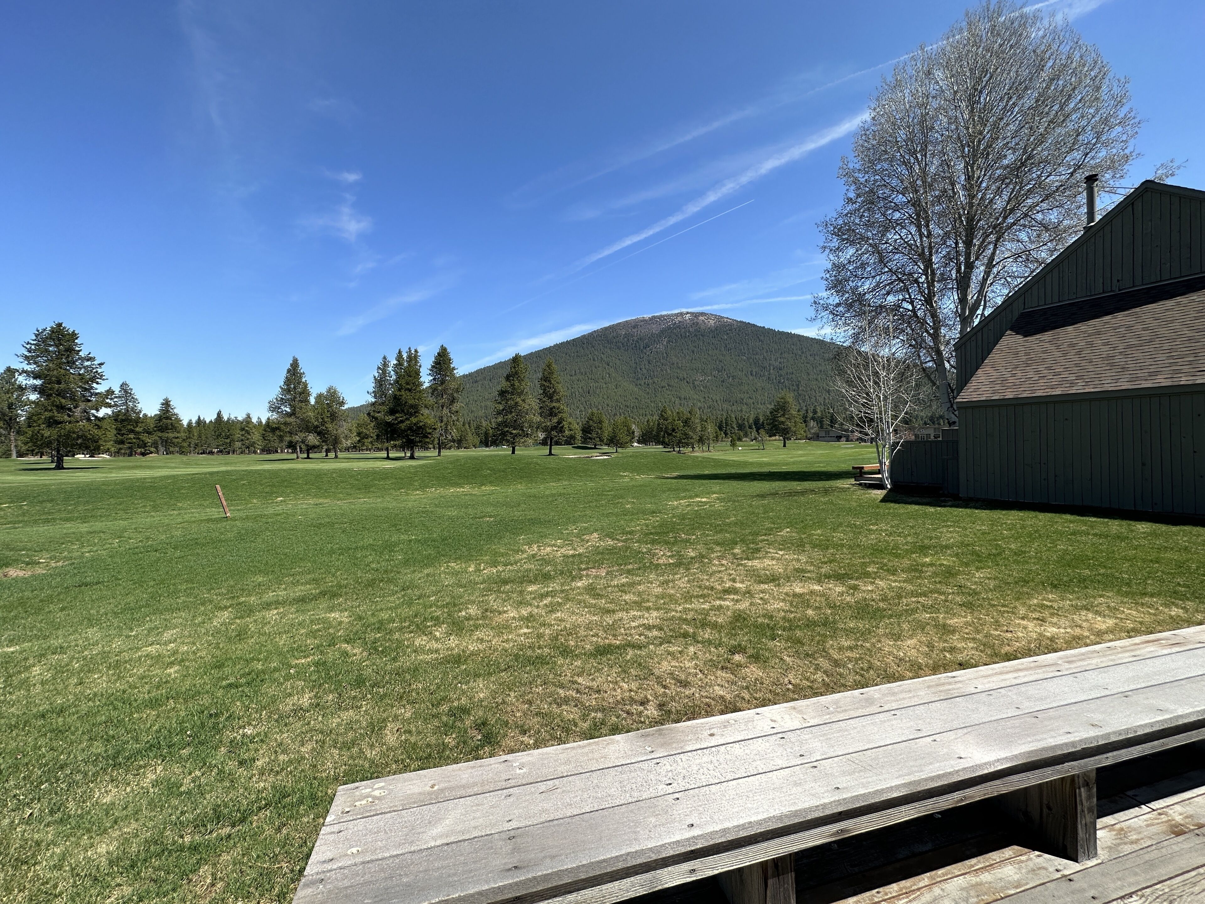 GC099 - On the Golf Course and walking distance to Robert's Pub! Pet Friendly