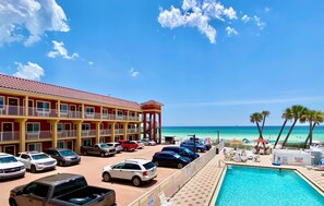 A heated pool - Casa Blanca 313 - Budget Friendly Studio! Sleeps 5 (Panama City Beach)