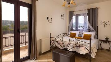 3 soveværelser, pengeskab på værelset, strygejern/strygebræt, Wi-Fi