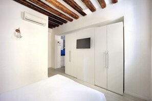 1 Schlafzimmer, Bügeleisen/Bügelbrett, kostenloses WLAN, Bettwäsche