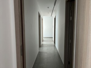 Interior entrance - Gorgeous Marina View 2bedroom With Balcony (Dubai)