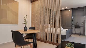 Suite Panoramique | 1 chambre, literie de qualité supérieure, surmatelas, bureau