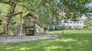 Children's play area - outdoor