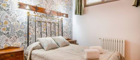 2 makuuhuonetta, ilmainen Wi-Fi, vuodevaatteet