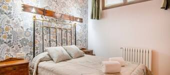 Holiday Apartment "Casa Batlle Boix" with Mountain View & Wi-Fi
