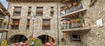 Appartamento di vacanza "Casa Batlle Boix" con vista sulle montagne e Wi-Fi