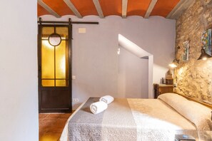 3 habitaciones, wifi gratis y ropa de cama 
