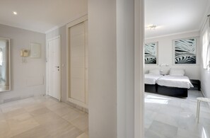 2 quartos, ferros/tábuas de passar roupa, Wi-Fi de cortesia