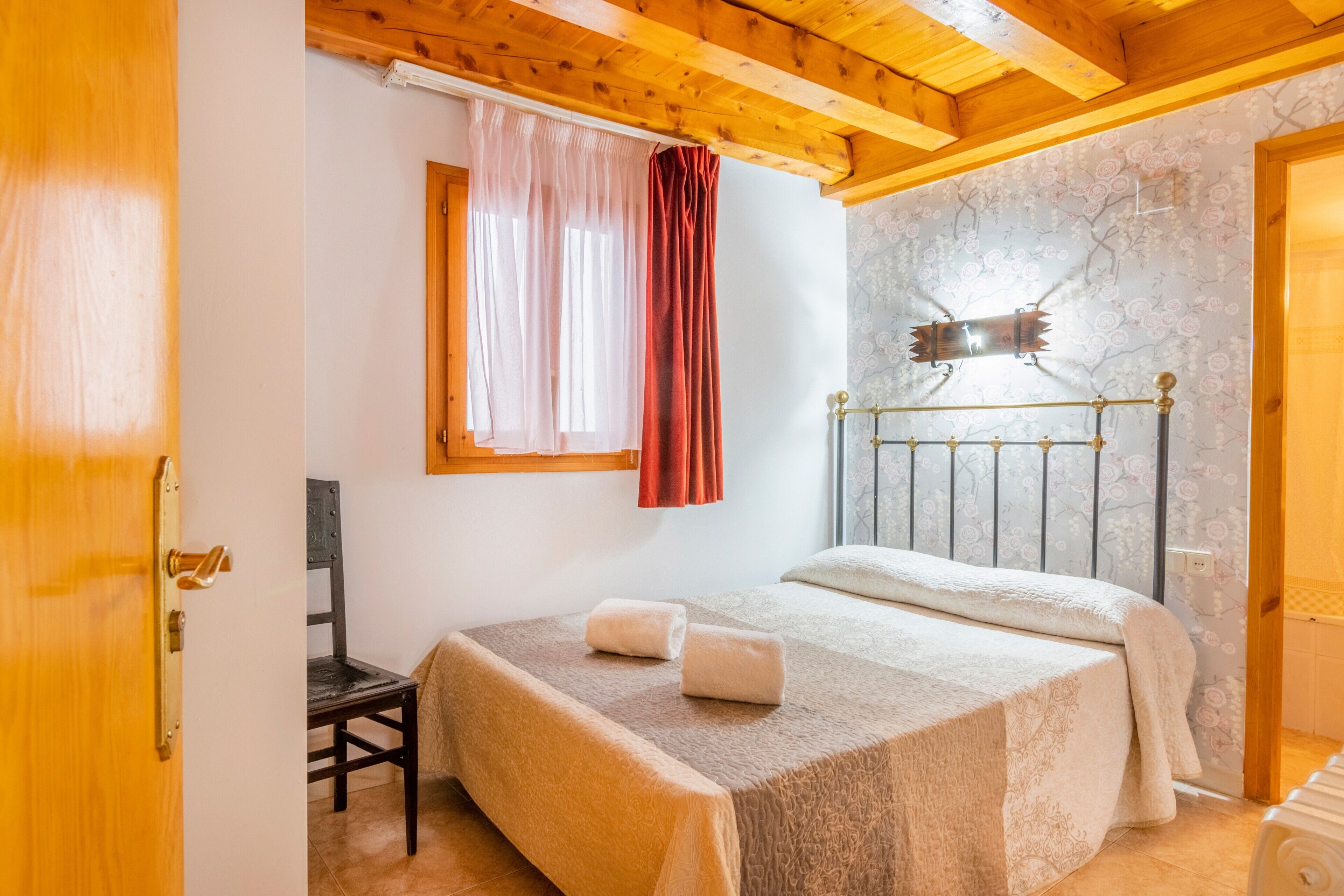 3 bedrooms, free WiFi, bed sheets