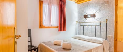 3 habitaciones, wifi gratis y ropa de cama