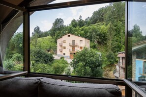 Interni